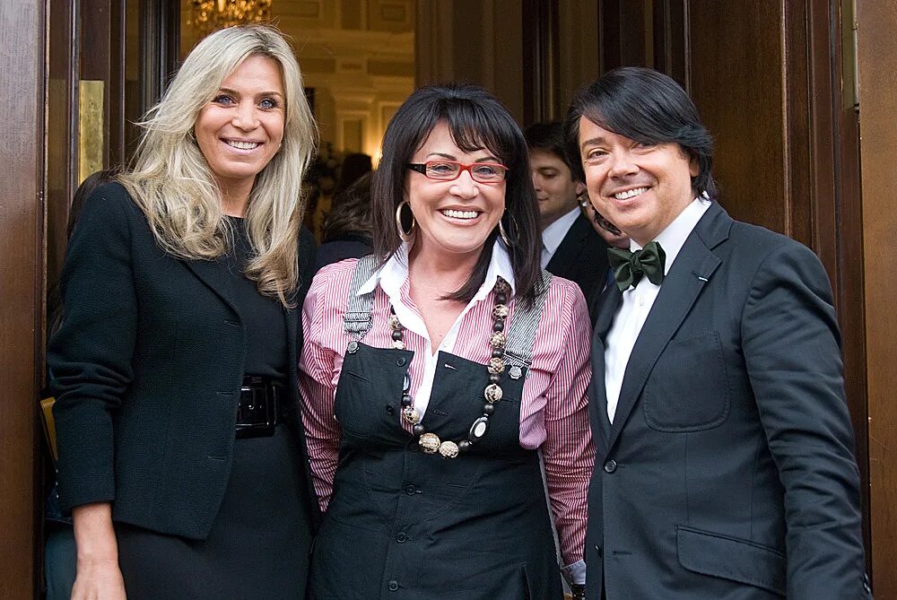 жена модельера