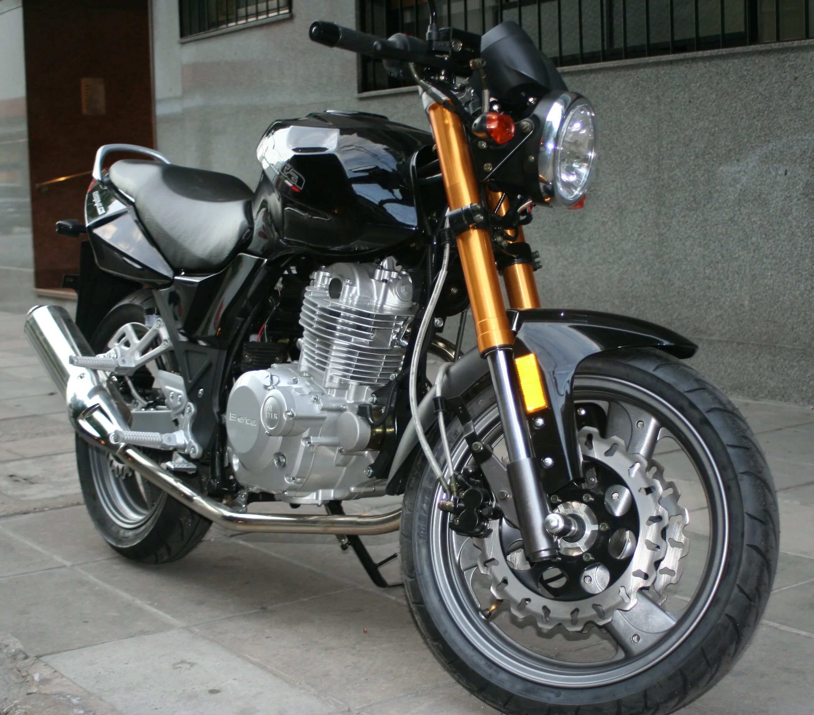 Fantic xe300,. Street 125 dd. Minsk d4 125 красный. D2 125. Qingqi qm125.