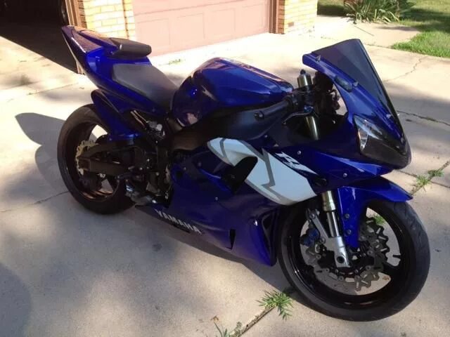 Yamaha r1 2001. Yamaha r1 2002 красный. yamaha r1 1998 красный. ямаха р 1 1992.