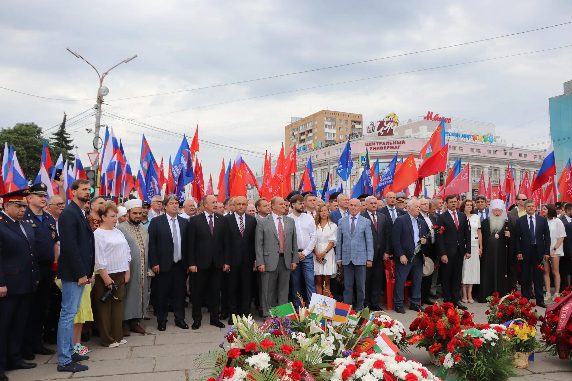 Последние новости в орле на сегодня. С днем города Орел. Город Орел день города. 5 Августа праздник день города орла. С праздником день города Орел.