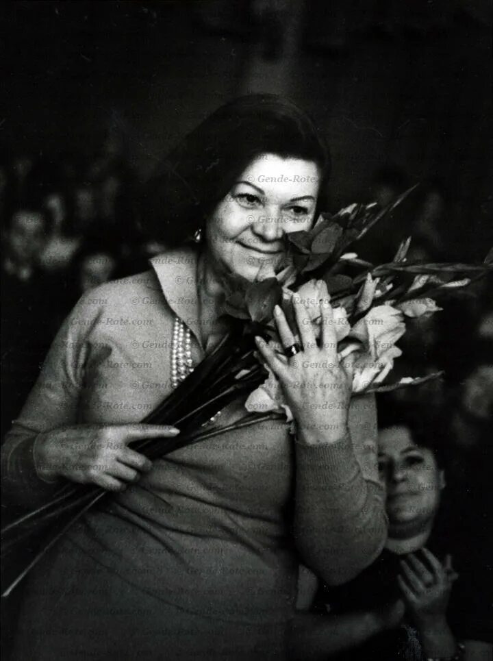 клавдия шульженко и епифанов. клавдия шульженко. клавдия шульженко в молодости. клавдия шульженко в старости. клавдия шульженко певица.