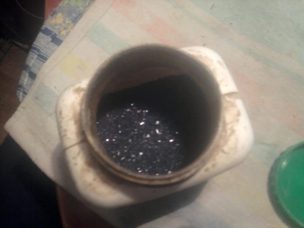 Марганцовкой можно мыть. Ванночки из марганцовки. марганцовка и магний бомба. бомбочка с марганцовкой. марганцовка и перекись катализатор.