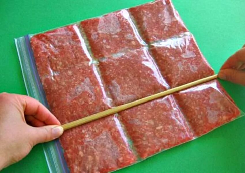 Можно повторно заморозить фарш. Заготовки из фарша для заморозки. Фарш в морозилке. Можно повторно заморозить фарш. Фарш в упаковке.