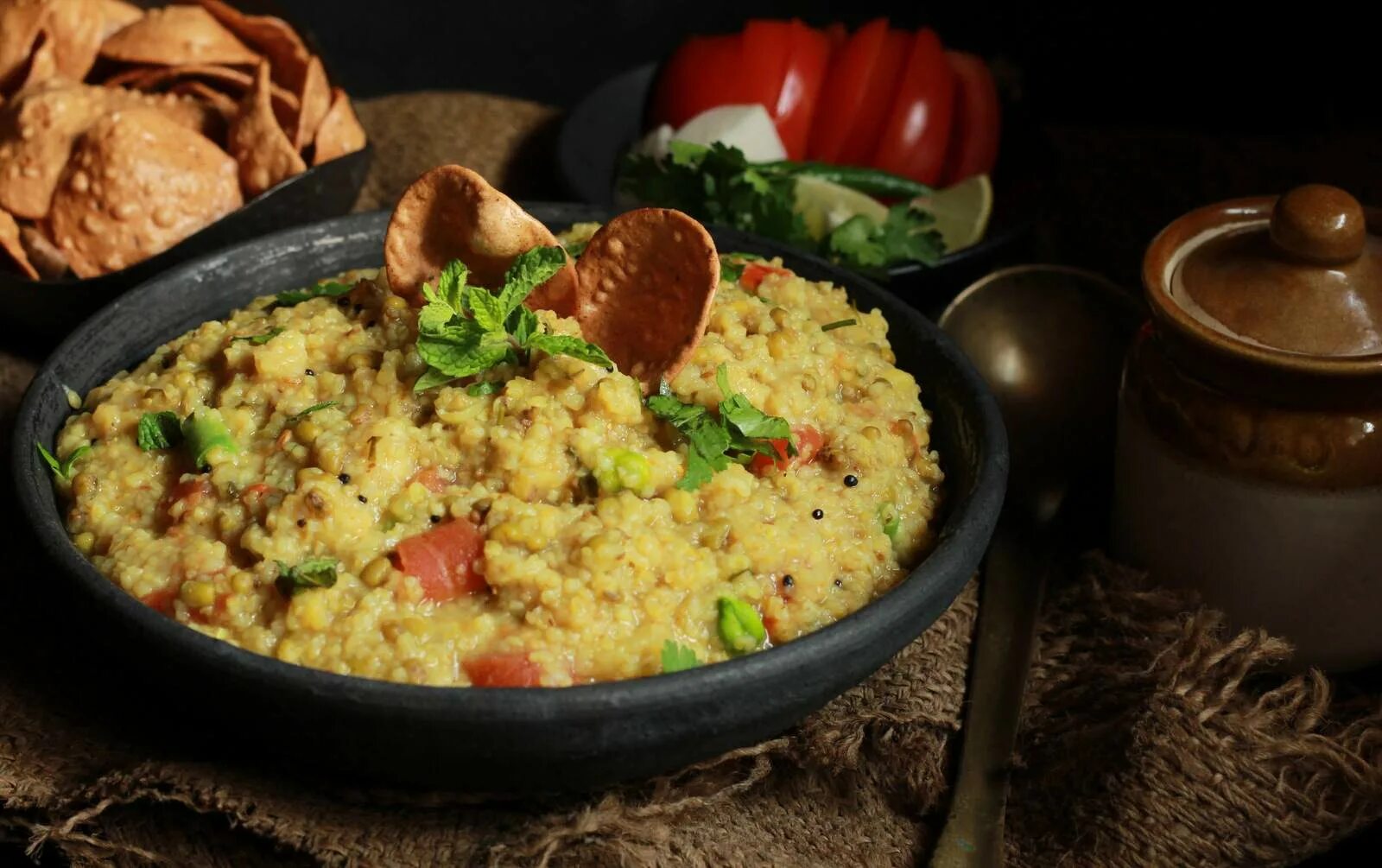 Khichdi. Рис с фаршем индийская кухня. Дал индийская кухня. Кичари фото. Кичари рецепт