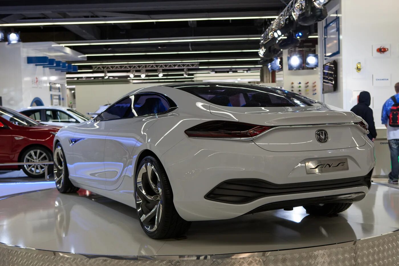 Автопром 2022. Российский автопром. Saic maxus t90. Новый москвич 2022. Китай седан автопром 2022 флагман.