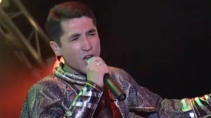 Юнир сагинбаев тэгэрэне алмалай гумер текст песни. Юнир кугушев. Юнир сагинбаев. Юнир сагинбаев курай. Идель сагинбаев песни.