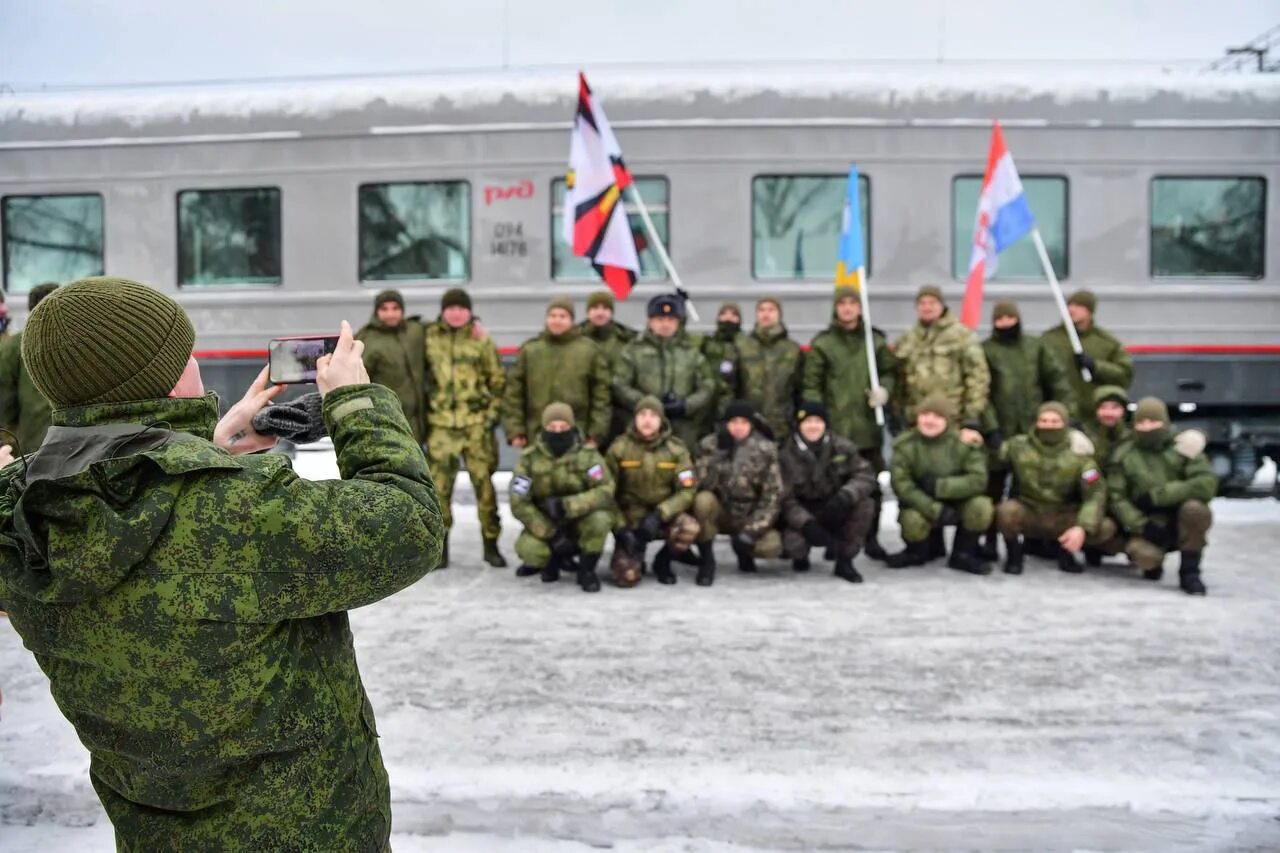 9 января 2023 г. Мобилизованные военнослужащие. Военная часть Тюмень. Мобилизация фото. Российские женщины военнослужащие в зоне сво.