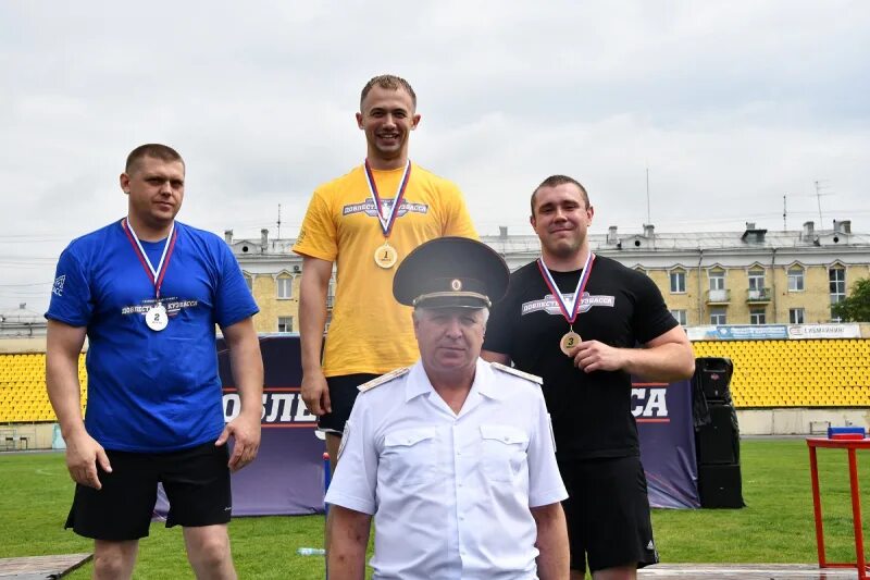 Доблесть кузбасса. Золотой нагрудный знак кузбасс. Спортивная доблесть кузбасса. Лучший полицейский кемеровской области жеребцов. Награждения шахтеров кузбасса.