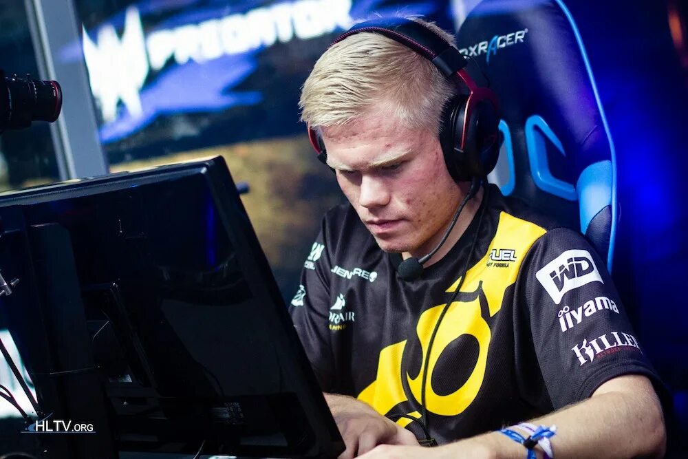 Magisk cs. Magisk киберспортсмен. magisk hltv. кадиан кс 2016.