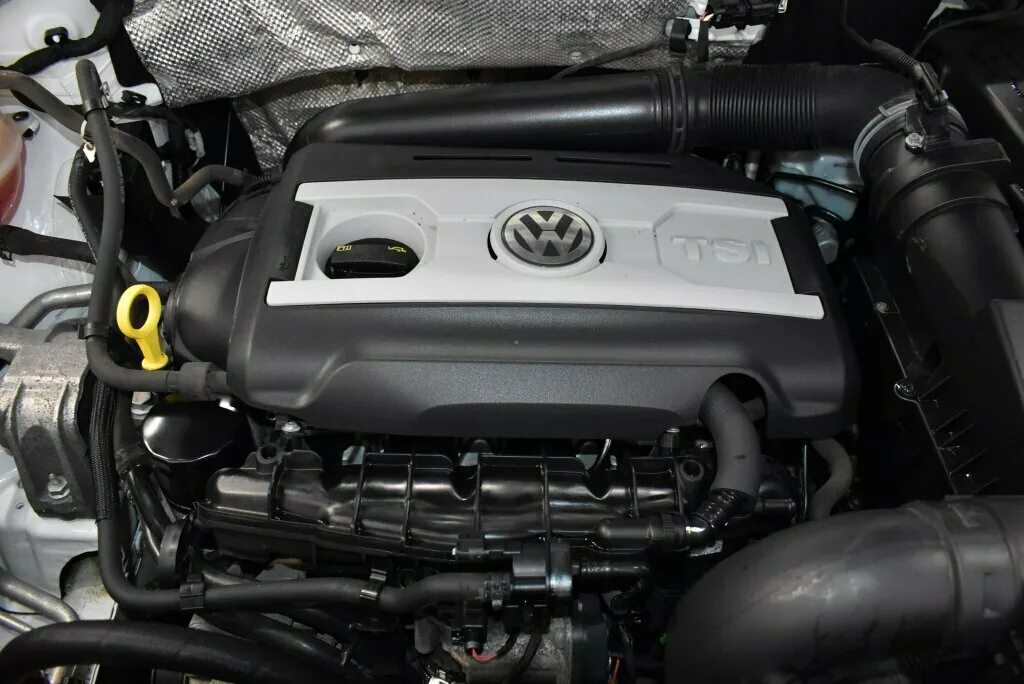 1. 0 tsi. Плохо заводится на холодную пассат б6 1. Теплообменник тигуан 2. Шкода октавия а5 подсасывает воздух.