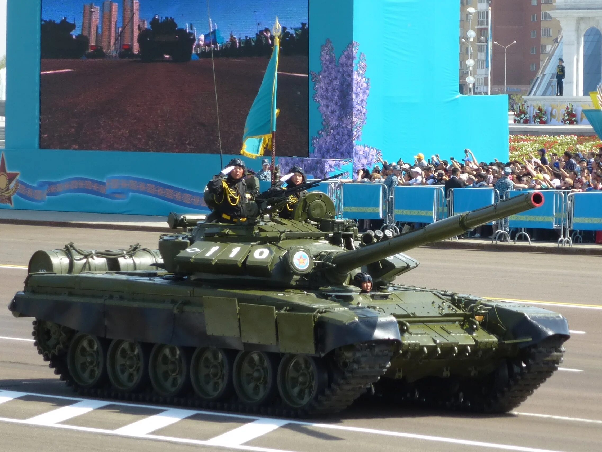 Купить танк в казахстане. Т 72 Шыгыс. Танк т72 Шыгыс. Военная техника танк т 72. Танк т72 РК.