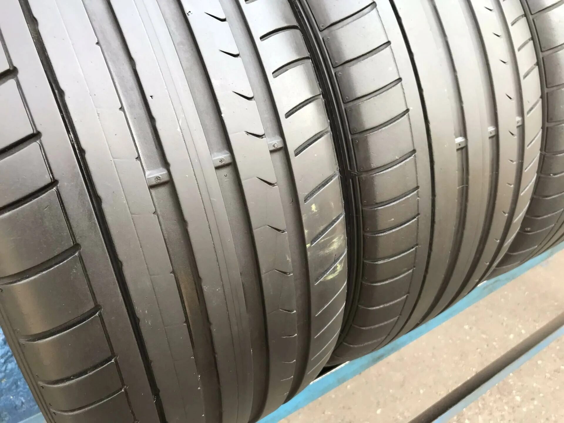 235 40 18 купить. Dunlop SP Sport Maxx gt 245/50 r18. Dunlop SP Sport Maxx 245/45 r18. Dunlop SP Sport Maxx gt 245/40 r18. Dunlop Sport Maxx gt.