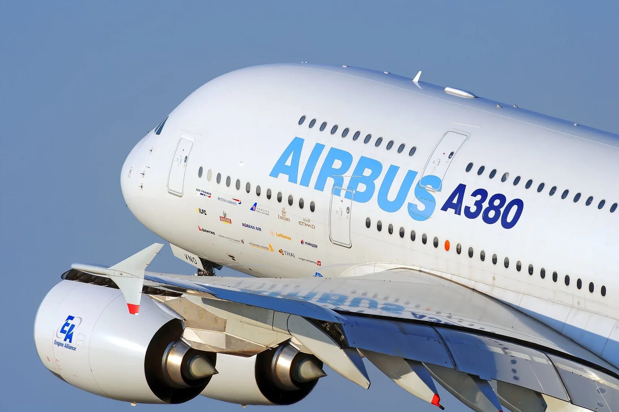 Airbus Transport International Airbus A330-743L Beluga XL F-GXLH - v1images Avia