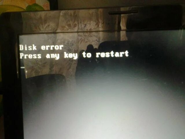 Please any key. Disk error press any key to restart. disk error press any key to restart reboot. disk error press any key to restart что делать на ноутбуке. remove disks or other media press any key to restart при установке с флешки.