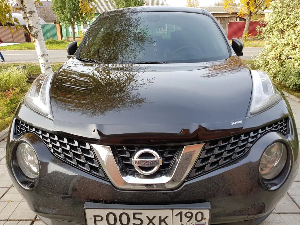 Дефлектор капота Nissan Juke. Дефлектор капота Ниссан Джук. Мухобойка Nissan Juke. Капот Nissan Juke. Купить дефлектор капота ниссан