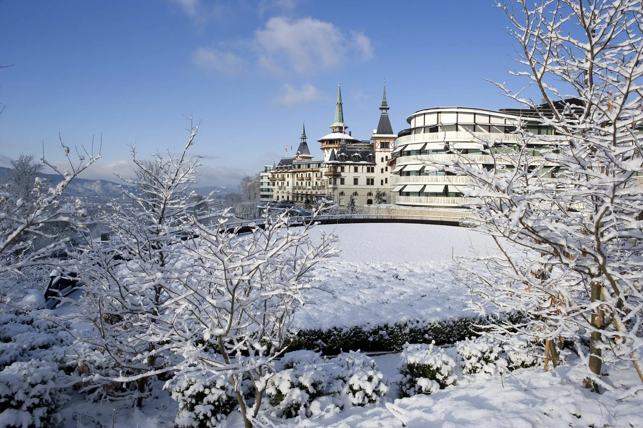 Зимой где сидели. The Dolder Grand, Цюрих, Швейцария. «Grand Hotel Dolder” Швейцария 19 век. Швейцария ,, Долдер Гранд отель. Цюрих Швейцария зимой.