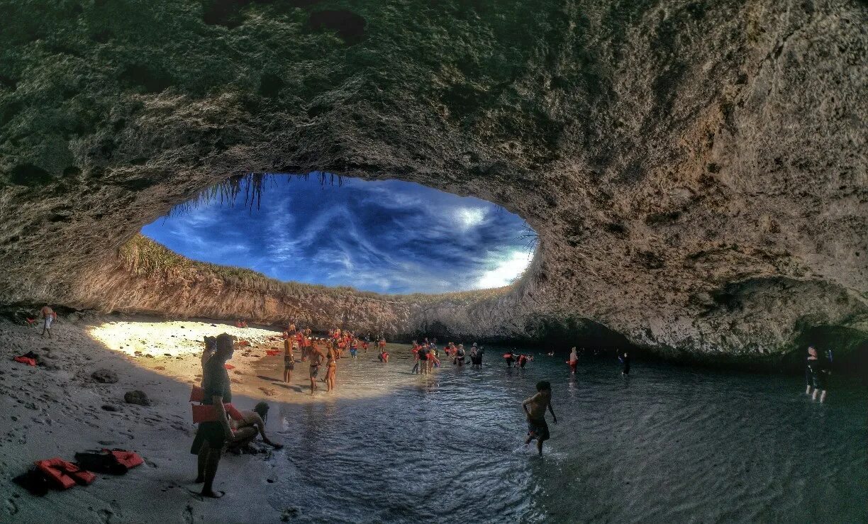 Video hidden beach. Video hidden beach. Плайя дель амор мексика пляж. Остров мариета скрытый пляж мексика. Остров мариета скрытый пляж мексика.