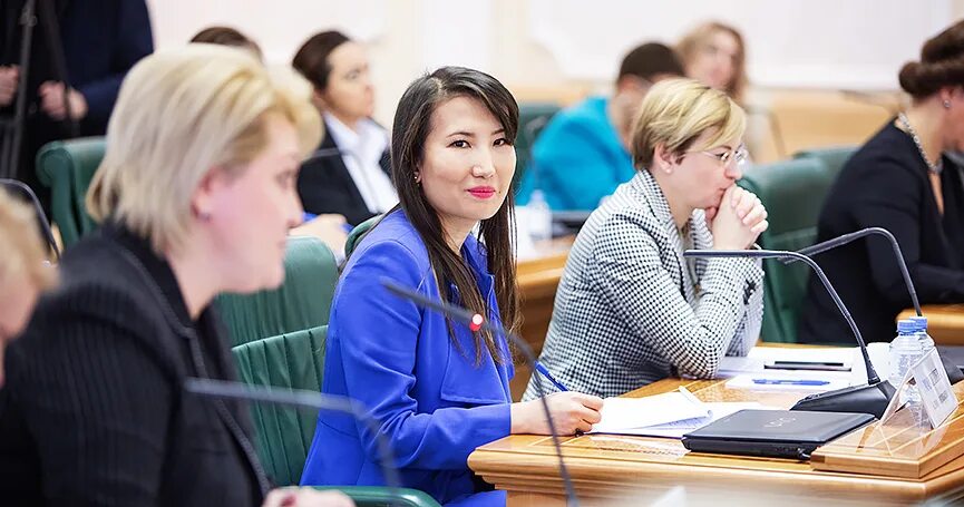 ксения разуваева росмолодежь. евразийский женский форум. уциева медина. евразийский женский форум. белоусова еэк.