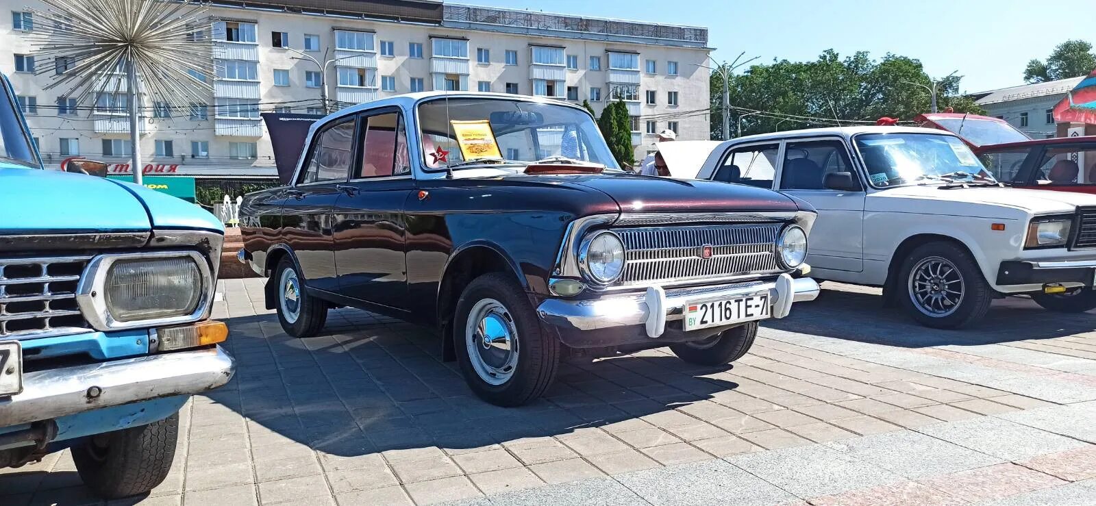 Москвич 408 и опель кадет. На какую машину похож москвич. Москвич 402 opel olympia. Москвич 417. На какую машину похож москвич.