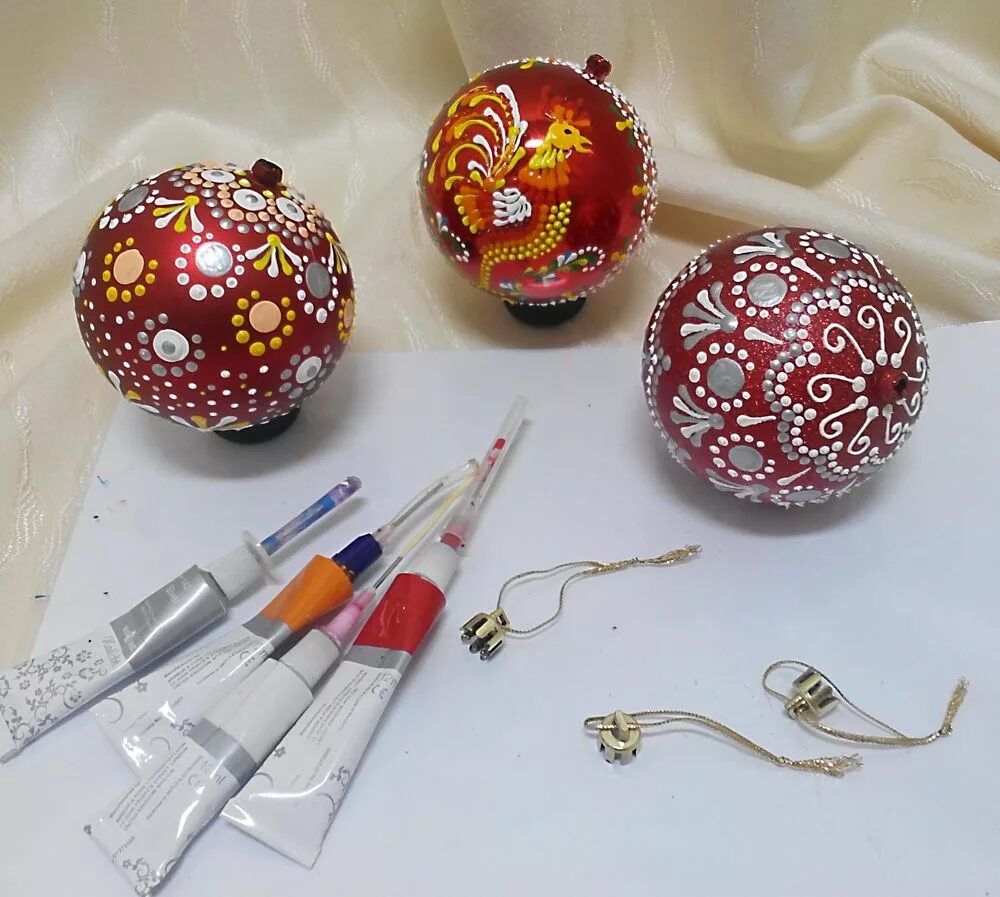 Как расписать елочную игрушку