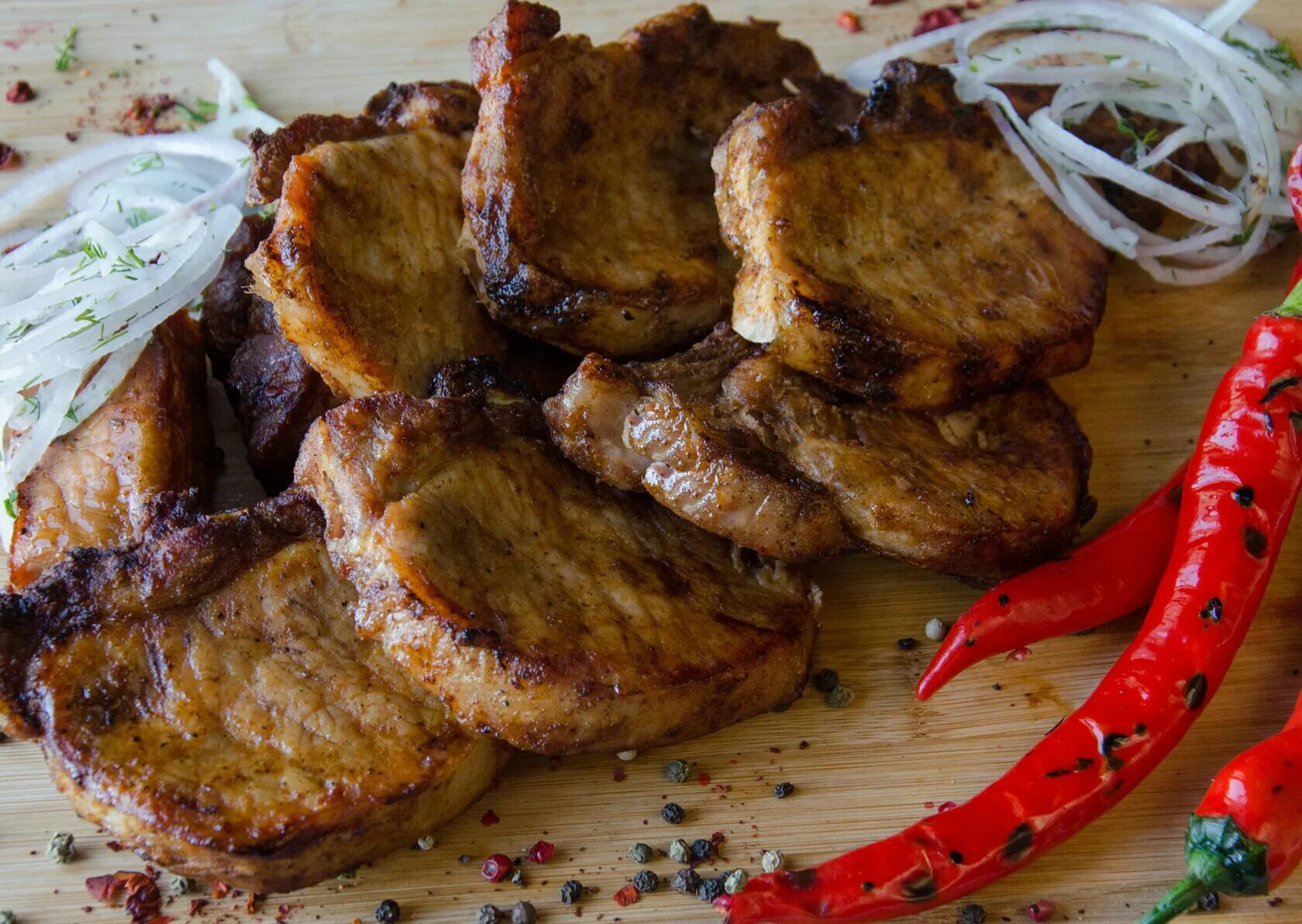 Шашлык из свиной корейки. Чалагач. Шашлык чалагач. Карбонад свиной шашлык. Чалагач баранина.