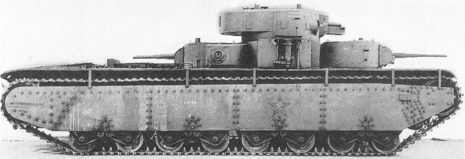 Т 35 м 10. Пятибашенный танк т-35. Т-35 танк СССР. Т-35 1938. Т-35. «Сухопутные линкоры» Сталина.