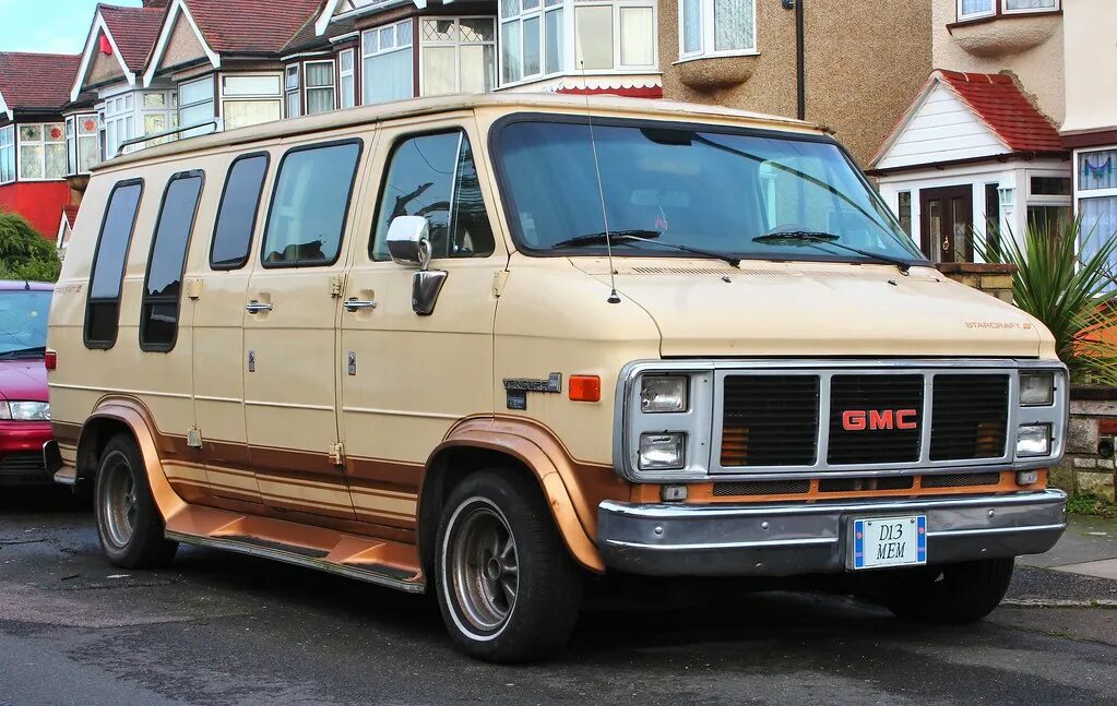 Фургон gmc vandura. Фургон gmc vandura. Gmc van. Gmc vandura starcraft. Gmc van.