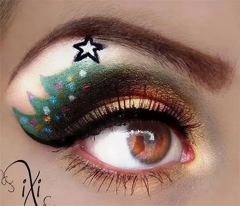 36 Christmas Day Makeup Looks to Try This Season; Christmas makeup ideas; Christ