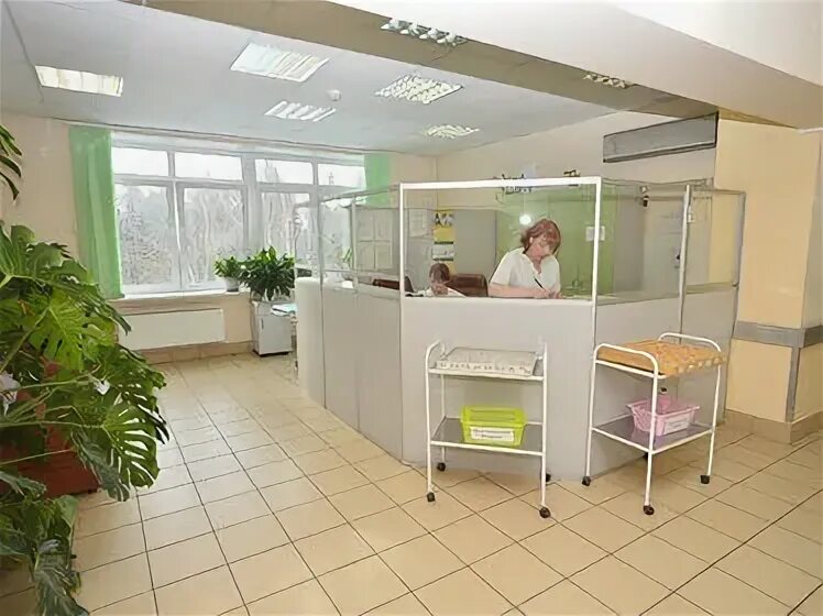 москва, 4-й добрынинский переулок, д. гбуз гкб 4 дзм. гбуз гкб 4 дзм. павловская больница в москве. больница вавилова 61 в москве.