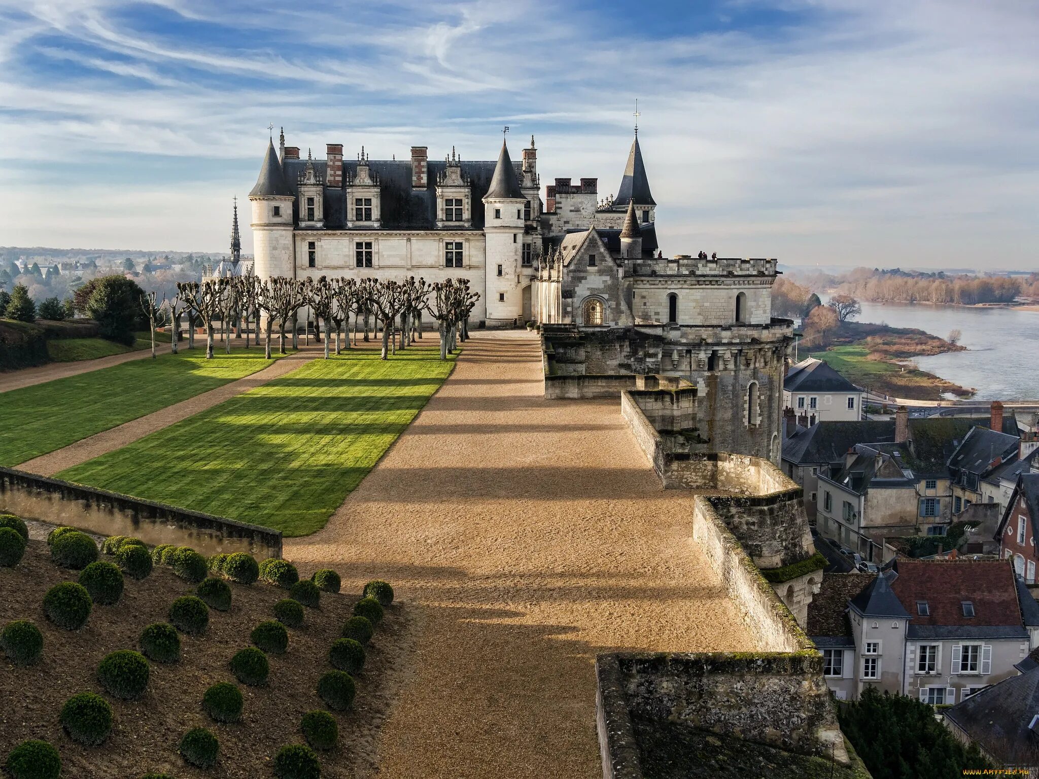 Замок во франции. Замок азе-лё-ридо. Замок шенонсо франция. Замки долины луары франция. Шато де виньи франция замок.