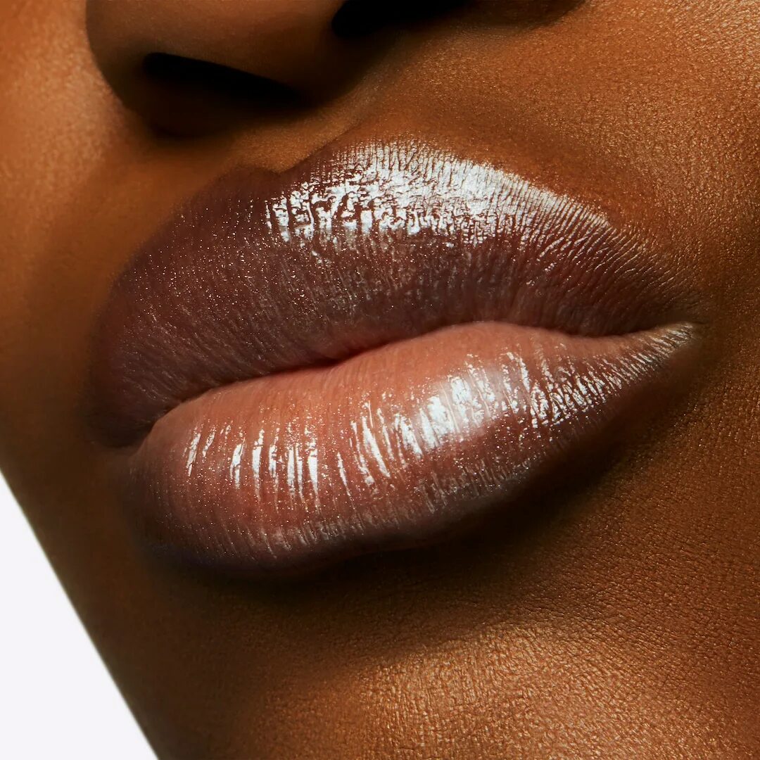 Mac glow play lip. Mac glow play lip balm. мак glow play бальзам для губ.