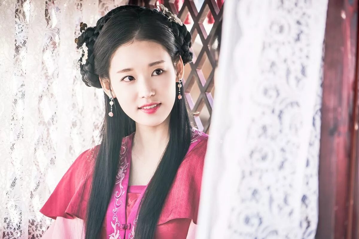 Камилла хванг. Хи кен. Пак хван хи. Тиффани хван. Пак хван хи из потомки солнца.