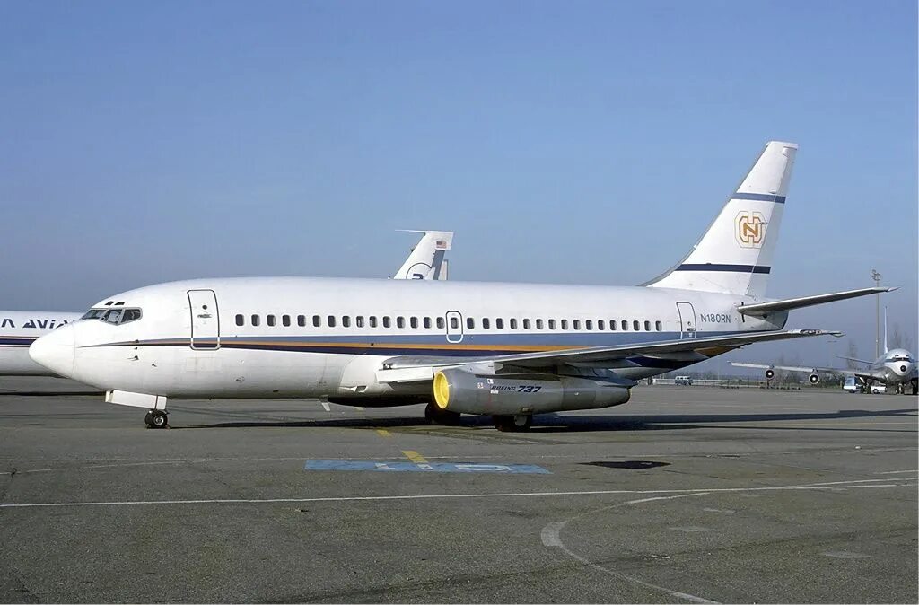 Jet 737. Boeing 737-200. боинг 737 бизнес джет. boeing 737 bbj. боинг 737 100.