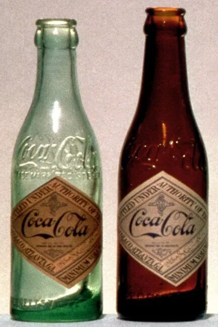 Коле 19. Coca cola 1886 года. Напиток кока-кола 0. Старая бутылка кока колы. Продукция кока колы.