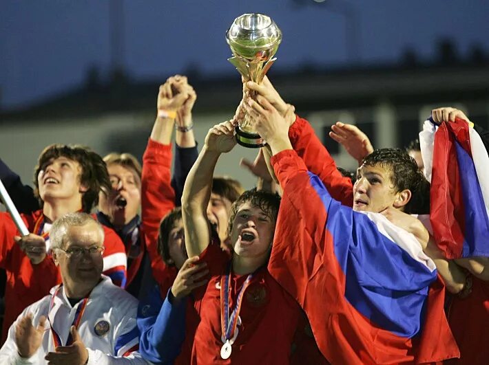 Сколько раз был чемпионом европы. 2006 чемпионы европы.