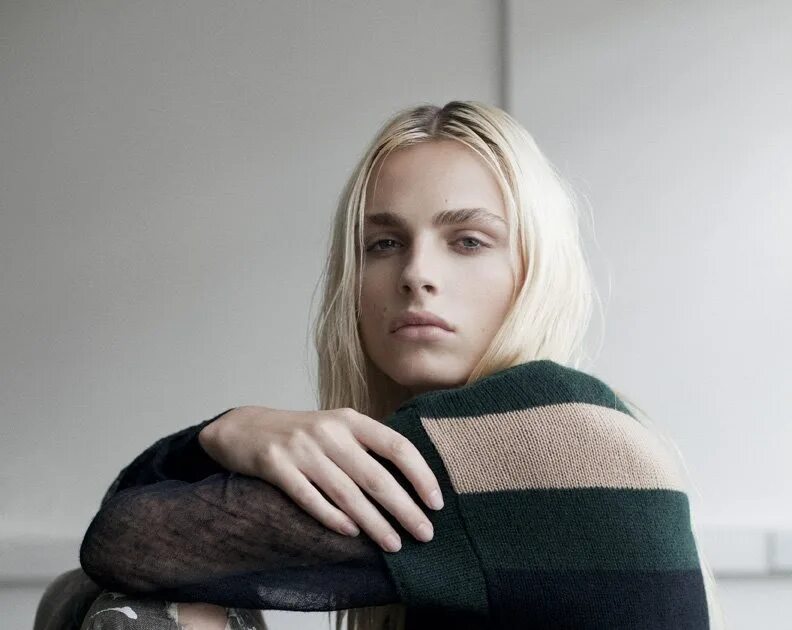 Иман абдулмаджид. Модели которым изменяли. Трансгендерной моделью инес рау. Эмили ратковская муж. Лаура о'грейди.