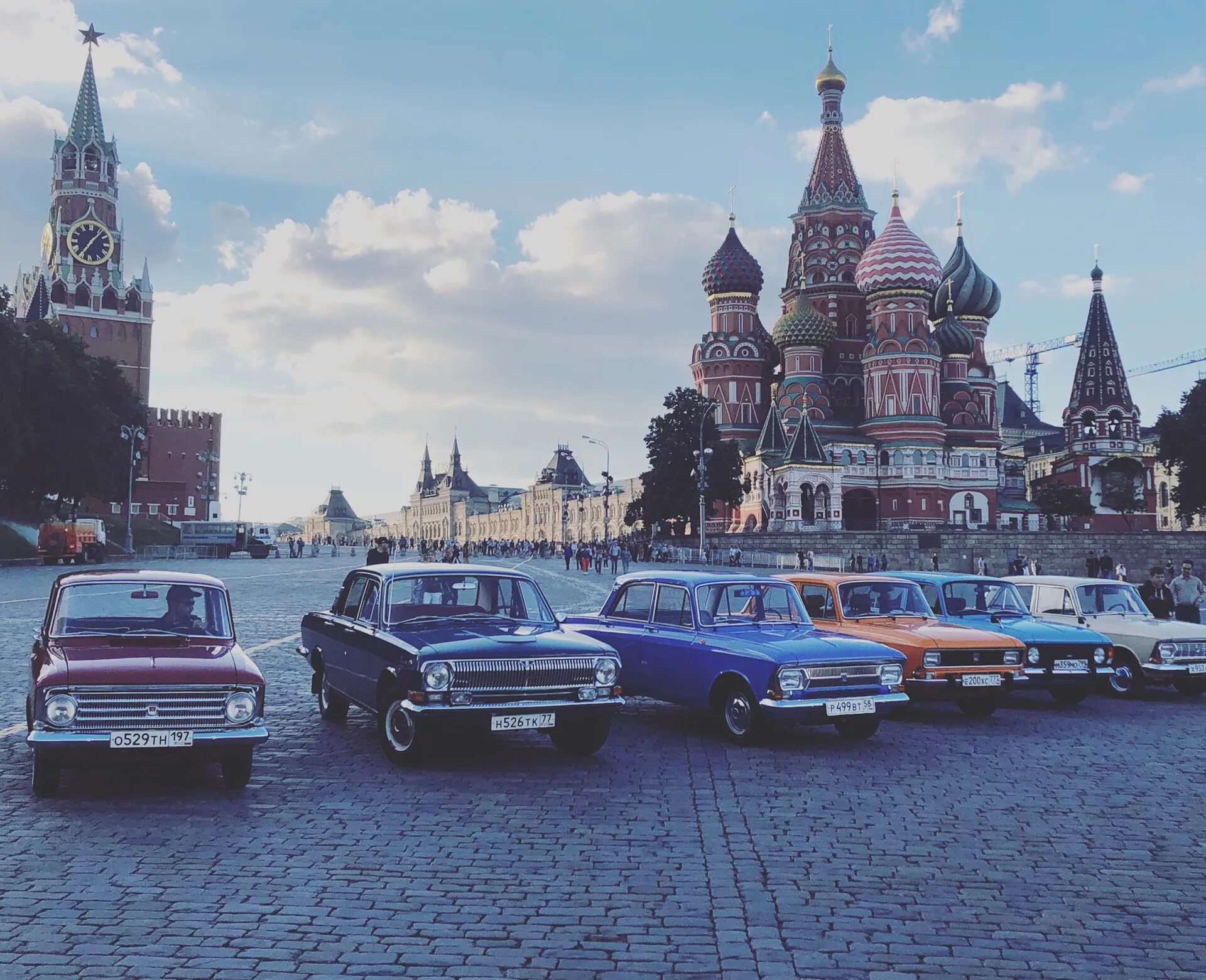 Москва и москвичи 1926. Московские машины. Москва 1977 год. Дорогие москвичи.