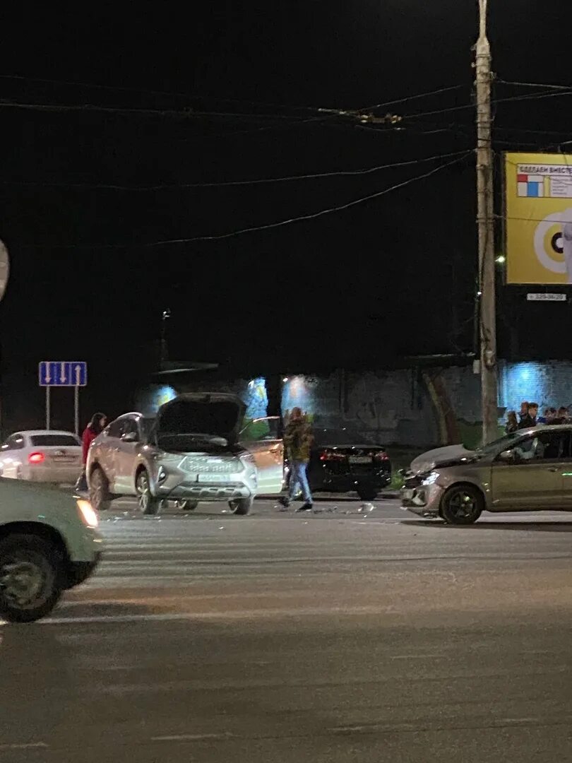 Авария на стачках в ростове сегодня. Стачек 22. Ночной ростов на дону. Ростов на стачках сегодня. Проспект стачки ростов.