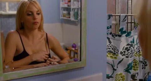 Anna Faris Nude. 