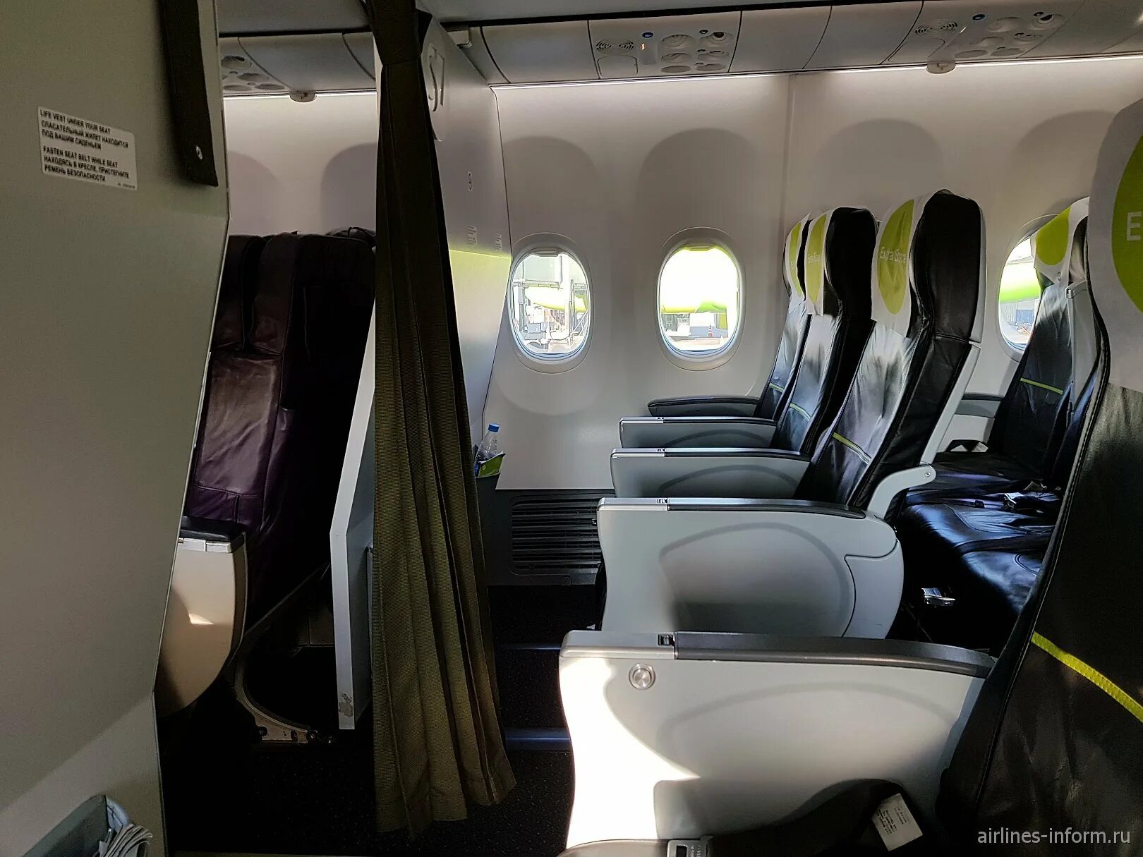 Boeing 737 8 места