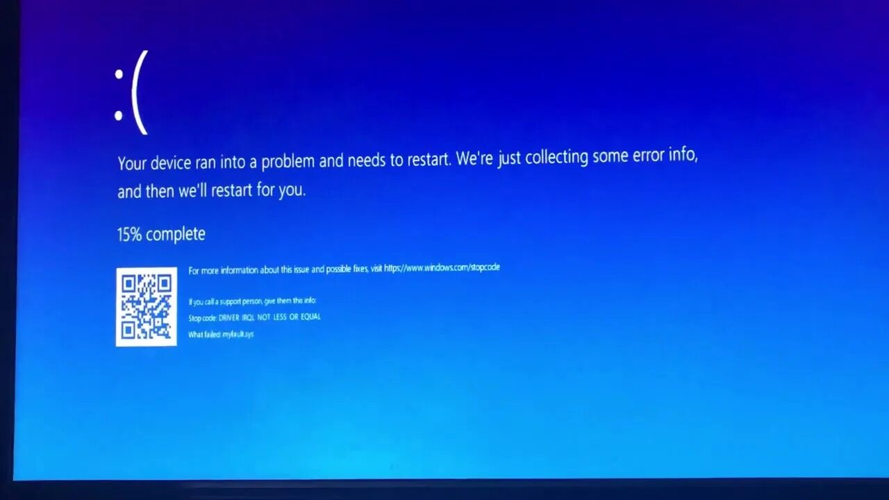 Windows 11 bsod. Синий экран. Синий экран смерти. Синий экран смерти Windows. Синий экран смерти виндовс 7.