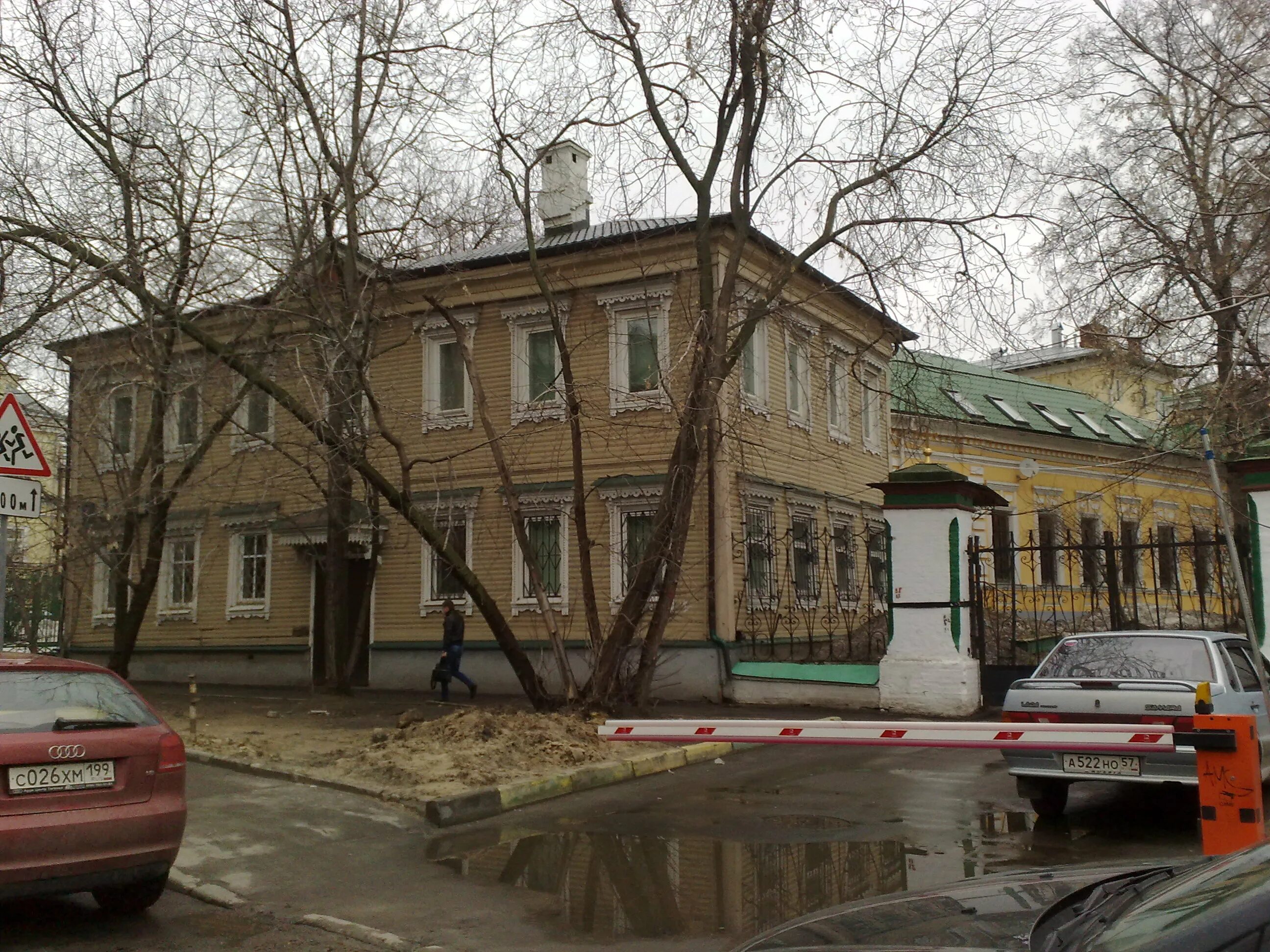 Льва толстого 2 москва. Ул Льва Толстого д 2 Москва. Хамовники улица Льва Толстого. Льва Толстого 8 стр.2.