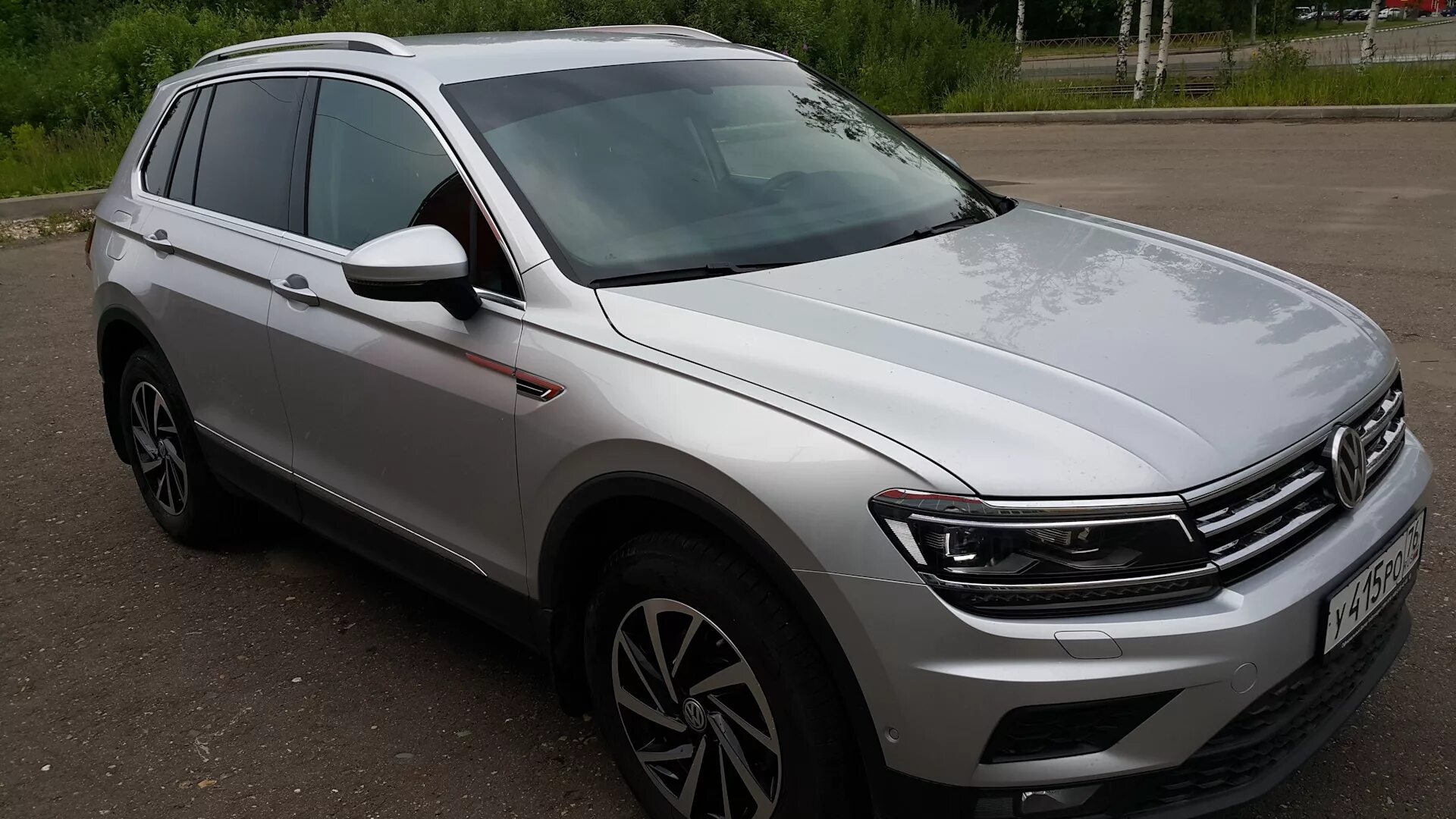 Стекло тигуан 2019 с подогревом. Дефлектор капота vw tiguan 2018. reflex silver metallic тигуан. тигуан 2 полоса. лобовое стекло фольксваген тигуан 2.