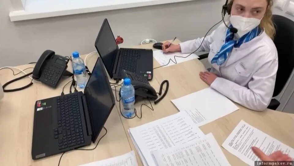Номер телефона вызова врача. Оператор колл центра. Инфекционная больница колл центр. Инфекционная больница колл центр. Инфекционная больница колл центр.