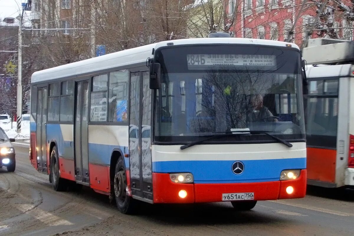 Автобус 225 саратов красный. Автобус 225 Саратов. Автобус 225 Саратовской. Саратов 284. Автобус 225 регион Саратов.