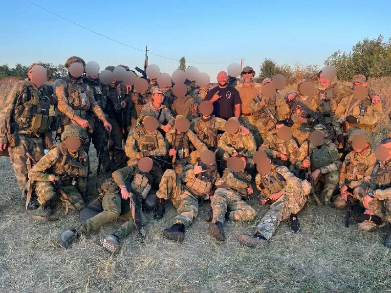 Боевая тактическая подготовка. Центр тактической и огневой подготовки партизан. Тактическая подготовка военнослужащих. Тактическая подготовка. Стенд военно патриотического воспитания.