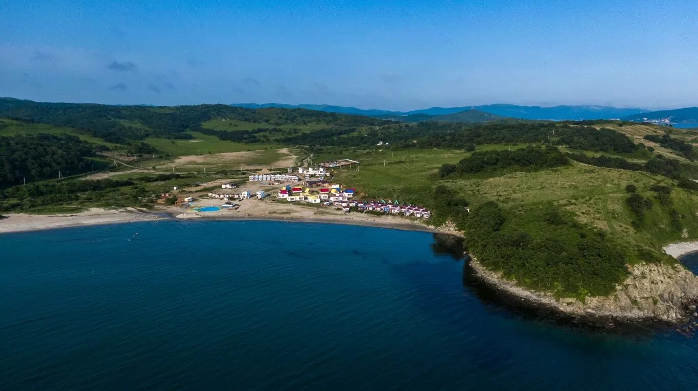 Бухта черные пески приморский край. Бухта алеут зарубино приморский. Зарубино приморский край погода на август 2024. База 27 регион зарубино приморский. Зарубино приморский край.