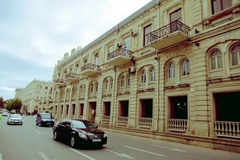 East legend баку