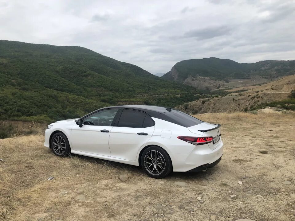 Камри 70 видео. Тойота камри 70 белый перламутр. камри 70 белая тонированная. toyota camry 70 белая. тойота камри 70 белая тонированная.