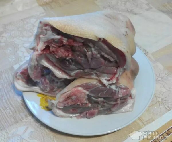 свиная рулька в ветчиннице. рулька в ветчиннице. приготовление рульки свиной без кости рулетом. ветчина из лосятины в ветчиннице. домашняя ветчина из свиной рульки.